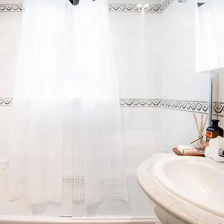 Escape To Paradise * St. Paul's Bay