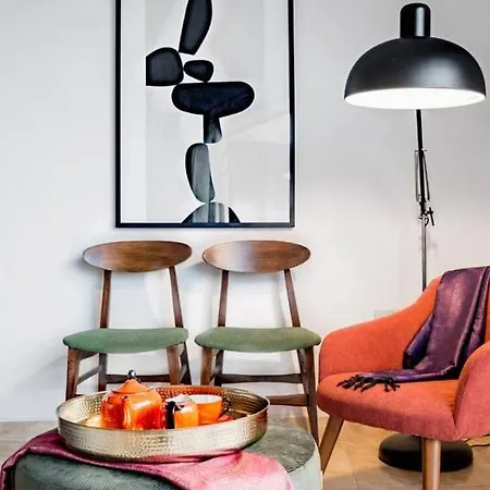 Escape To Paradise *